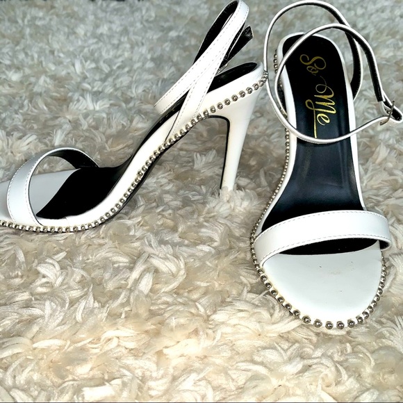🛍SALE 🛍Fashion Nova White Studded Sandal Heel - Picture 6 of 13